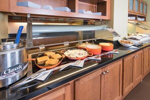 Petit déjeuner buffet compris tous les jours