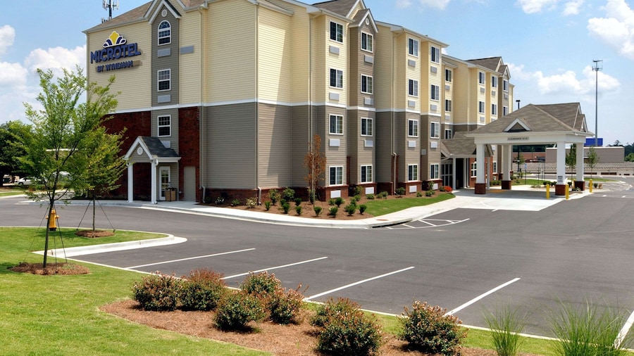 Microtel Inn & Suites by Wyndham Columbus/Near Fort Benning