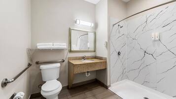 Room, 2 Queen Beds, Accessible, Non Smoking
