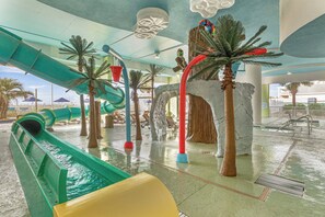 Waterslide - Club Wyndham Towers on the Grove (North Myrtle Beach)