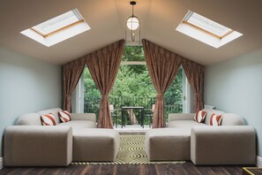 Literie de qualité supérieure, décoration personnalisée, Wi-Fi gratuit