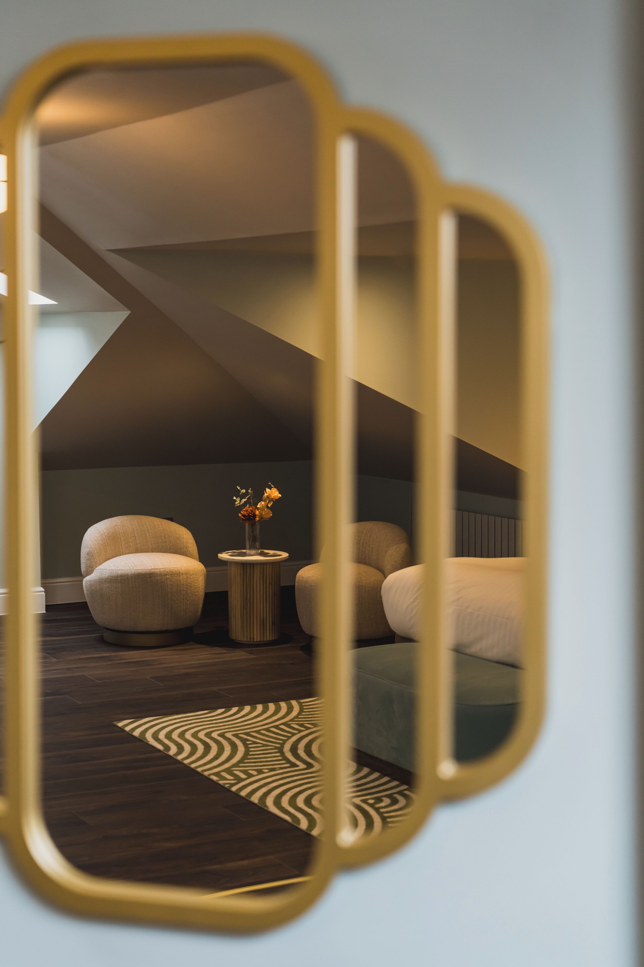 premier suite | premium bedding, individually decorated, free wifi, bed sheets