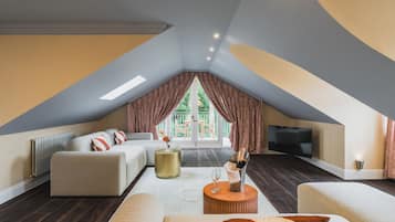 Loftsleilighet | Oppholdsområde | Flatskjerm-TV