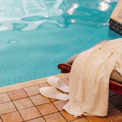 Soins corporels, massages sportifs, enveloppements corporels