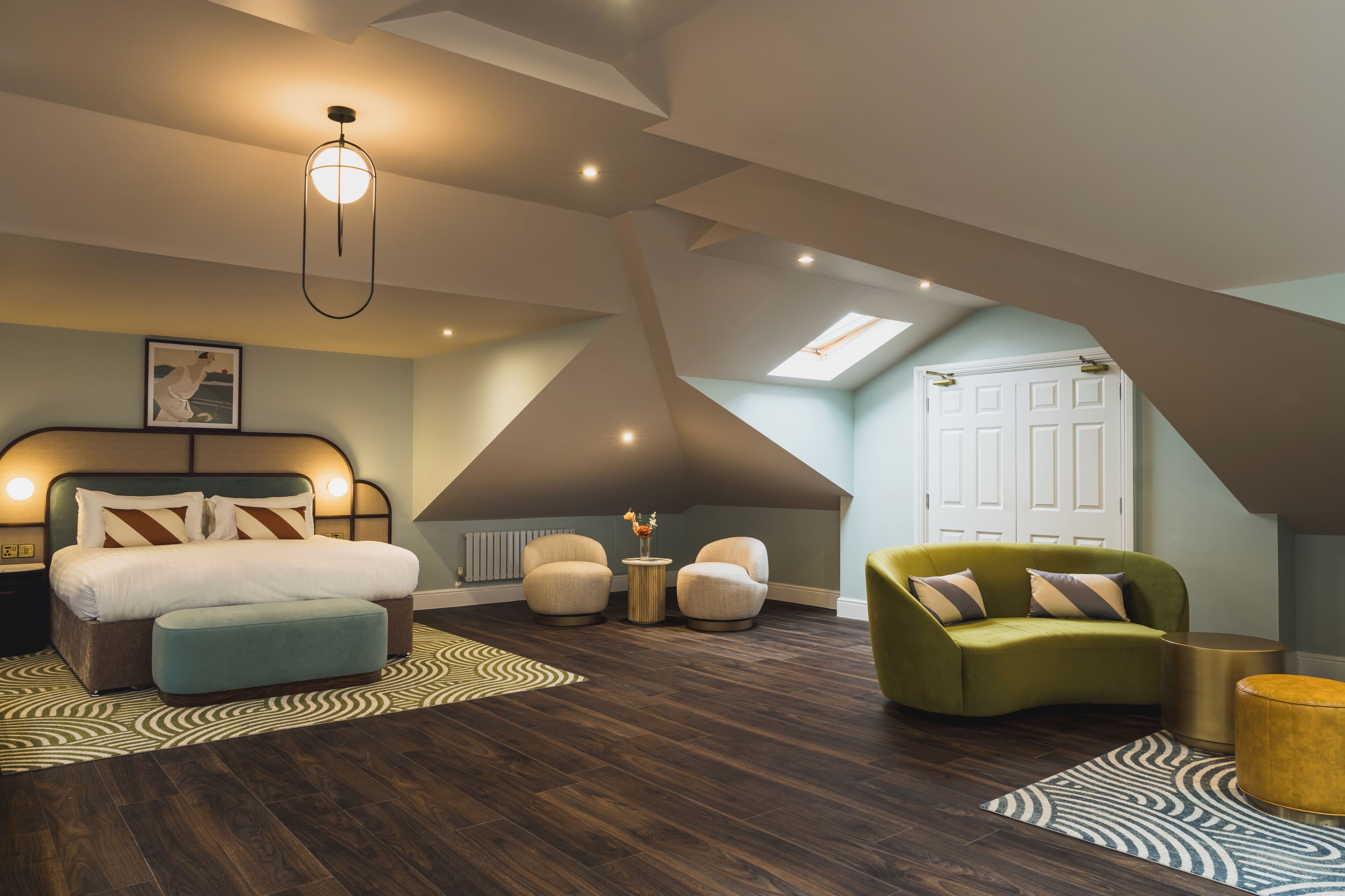 premier suite | premium bedding, individually decorated, free wifi, bed sheets