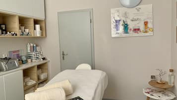 Couples treatment rooms
