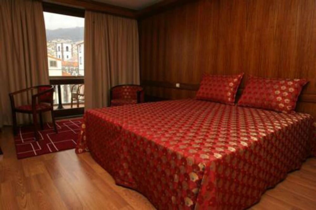 In-room safe, high-speed internet, alarm clocks