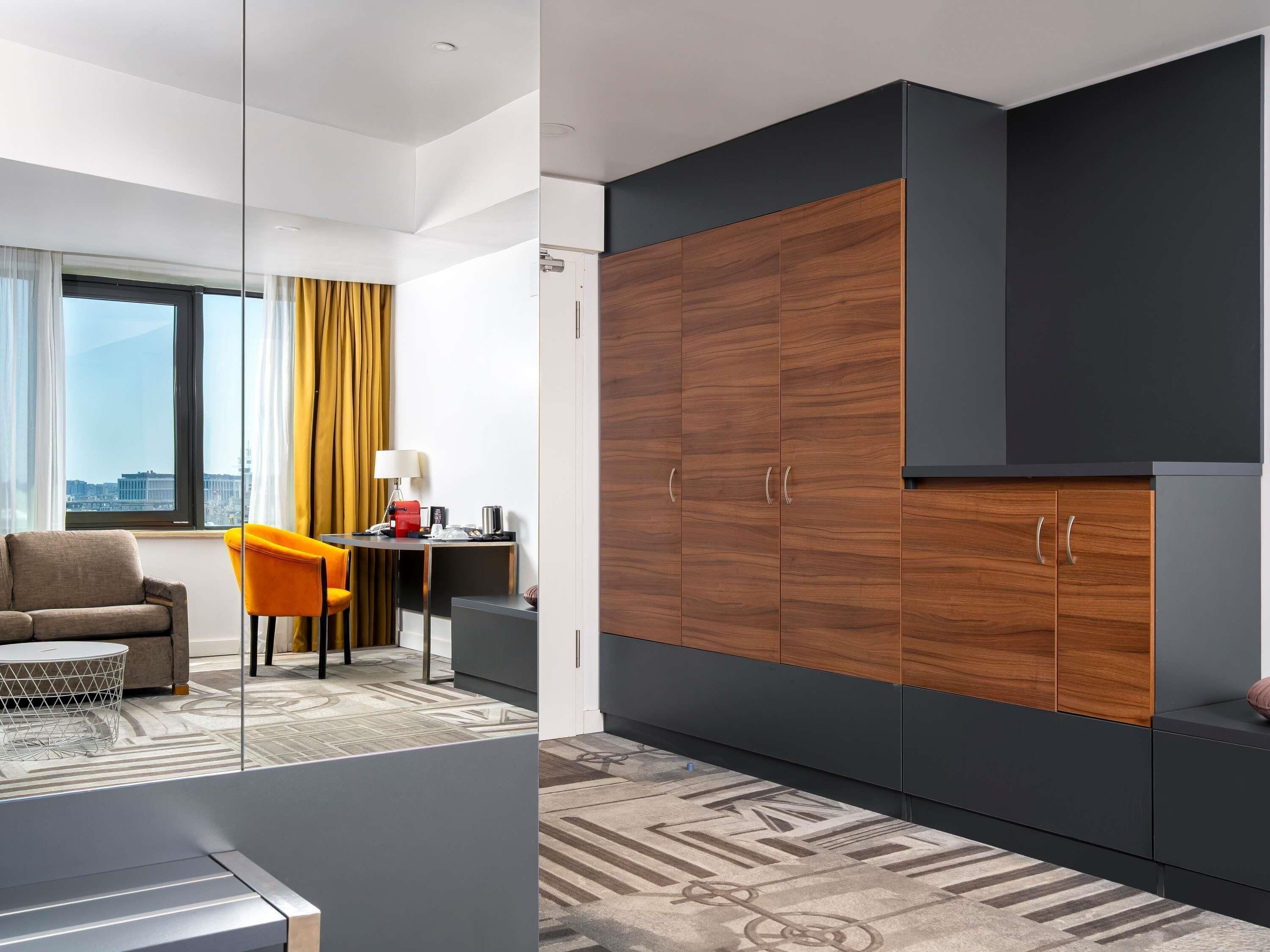 In-room safe, desk, soundproofing, iron/ironing board