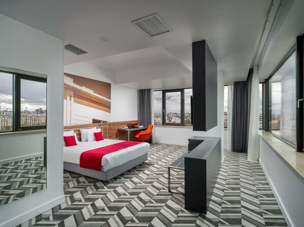 Privilege, 客房, 1 張標準雙人床, 城市景 | 房內夾萬、書桌、隔音、熨斗/熨衫板