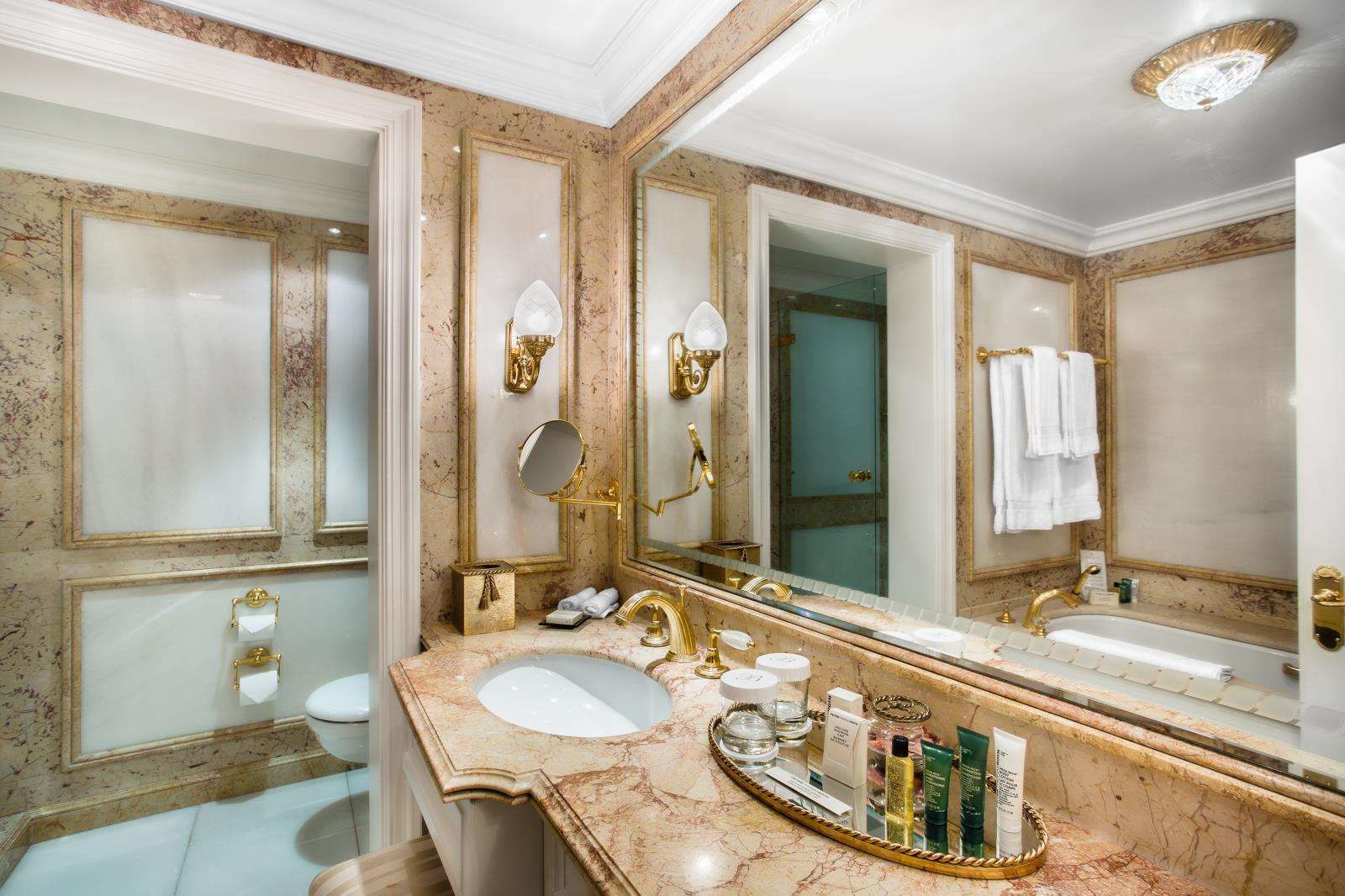 suite | bathroom | separate bathtub and shower, free toiletries, hair dryer, bathrobes
