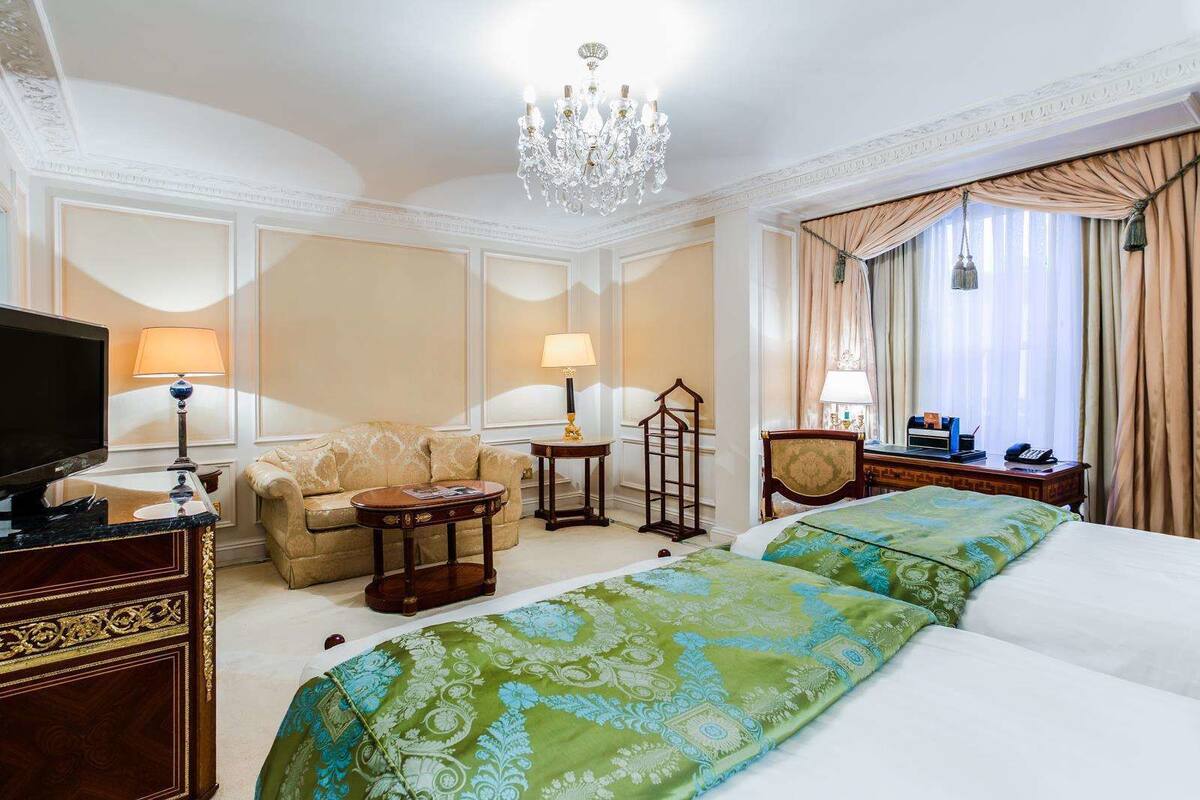 Hypo-allergenic bedding available, minibar, in-room safe, desk