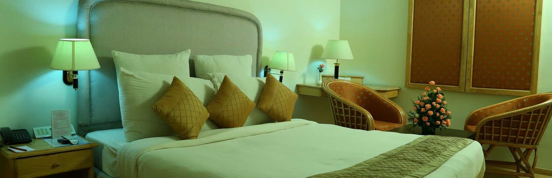 in-room safe, desk, free wifi, bed sheets