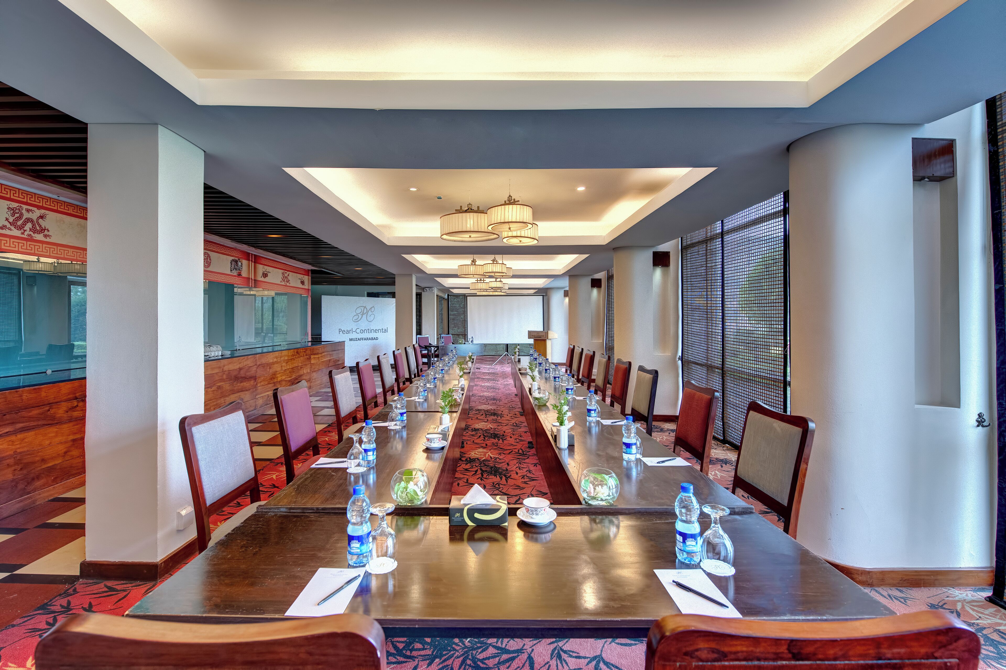 3 restaurants, breakfast, lunch served; local and international cuisine