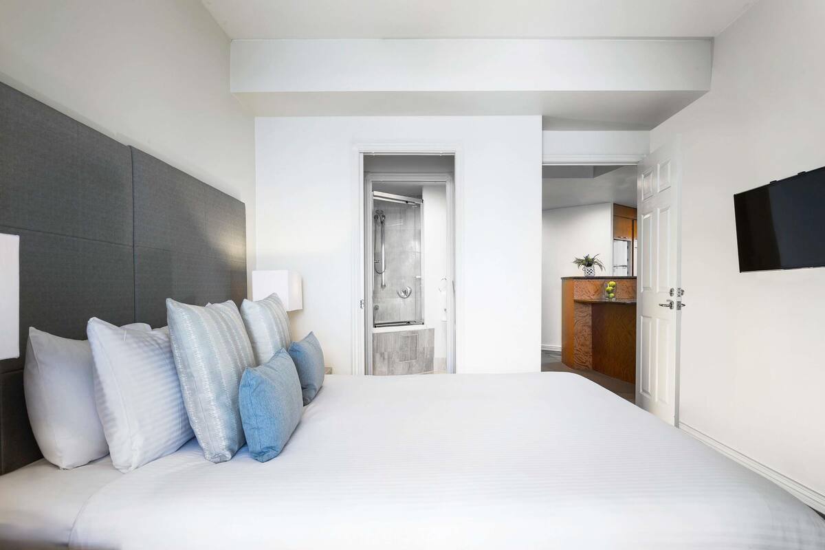 Penthouse, 2 chambres | Fer et planche à repasser, lits bébé (en supplément)