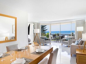 Room, 2 Bedrooms | Iron/ironing board, cribs/infant beds, rollaway beds, WiFi