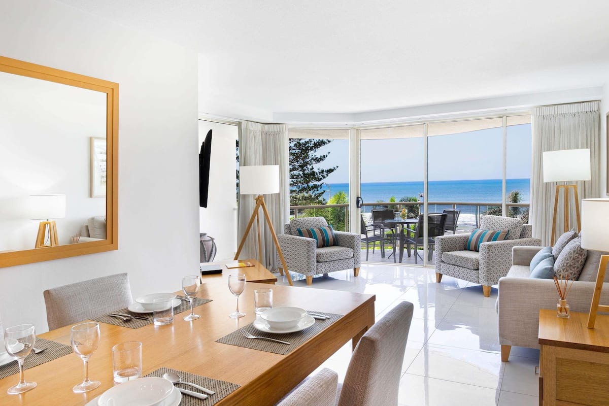 Room, 2 Bedrooms | Iron/ironing board, cribs/infant beds, rollaway beds, WiFi