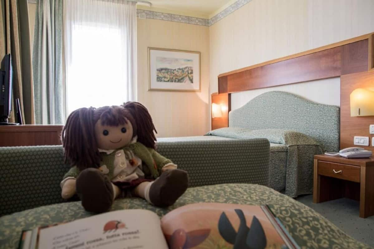 In-room safe, desk, soundproofing, free WiFi