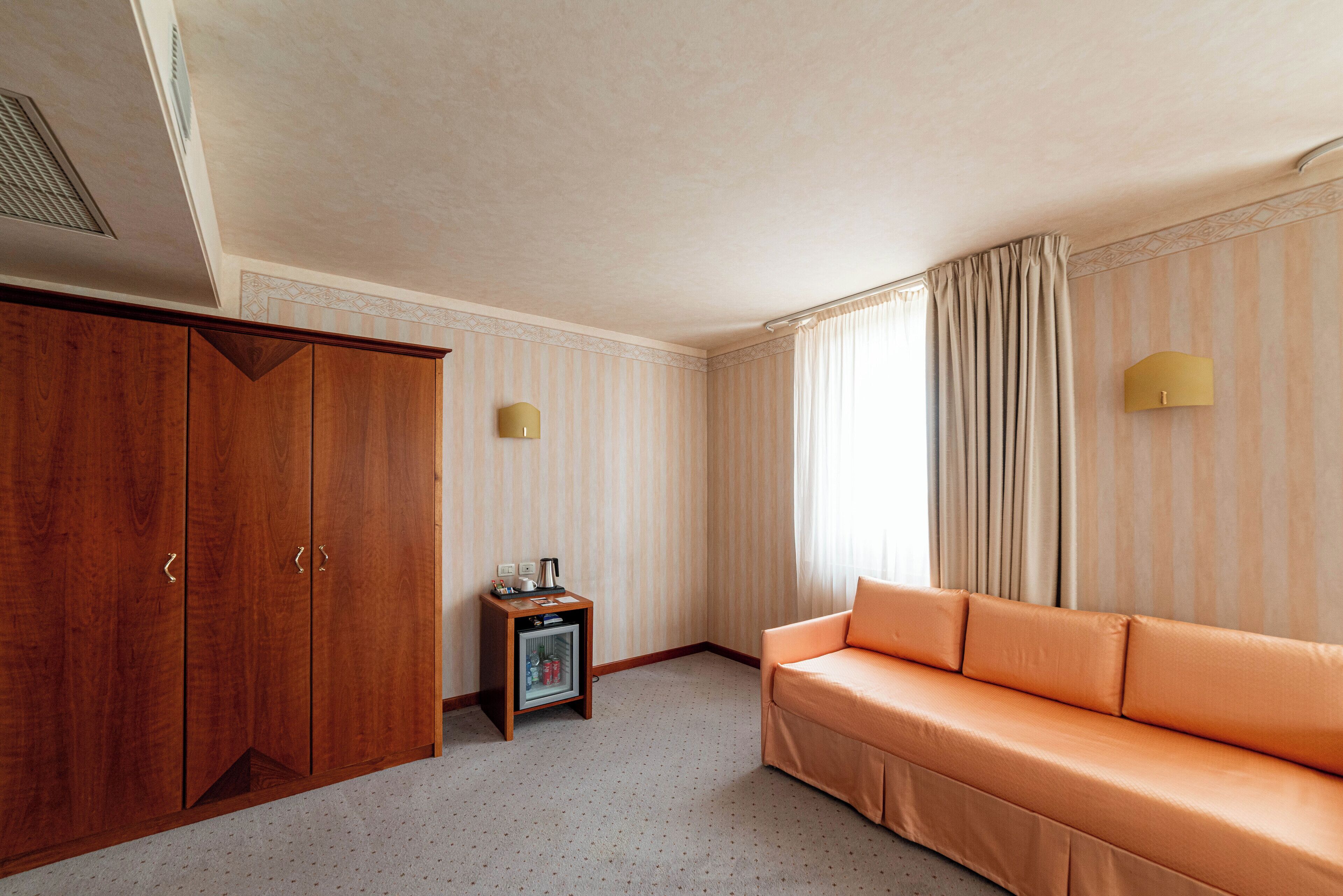 family suite | 1 bedroom, in-room safe, desk, soundproofing