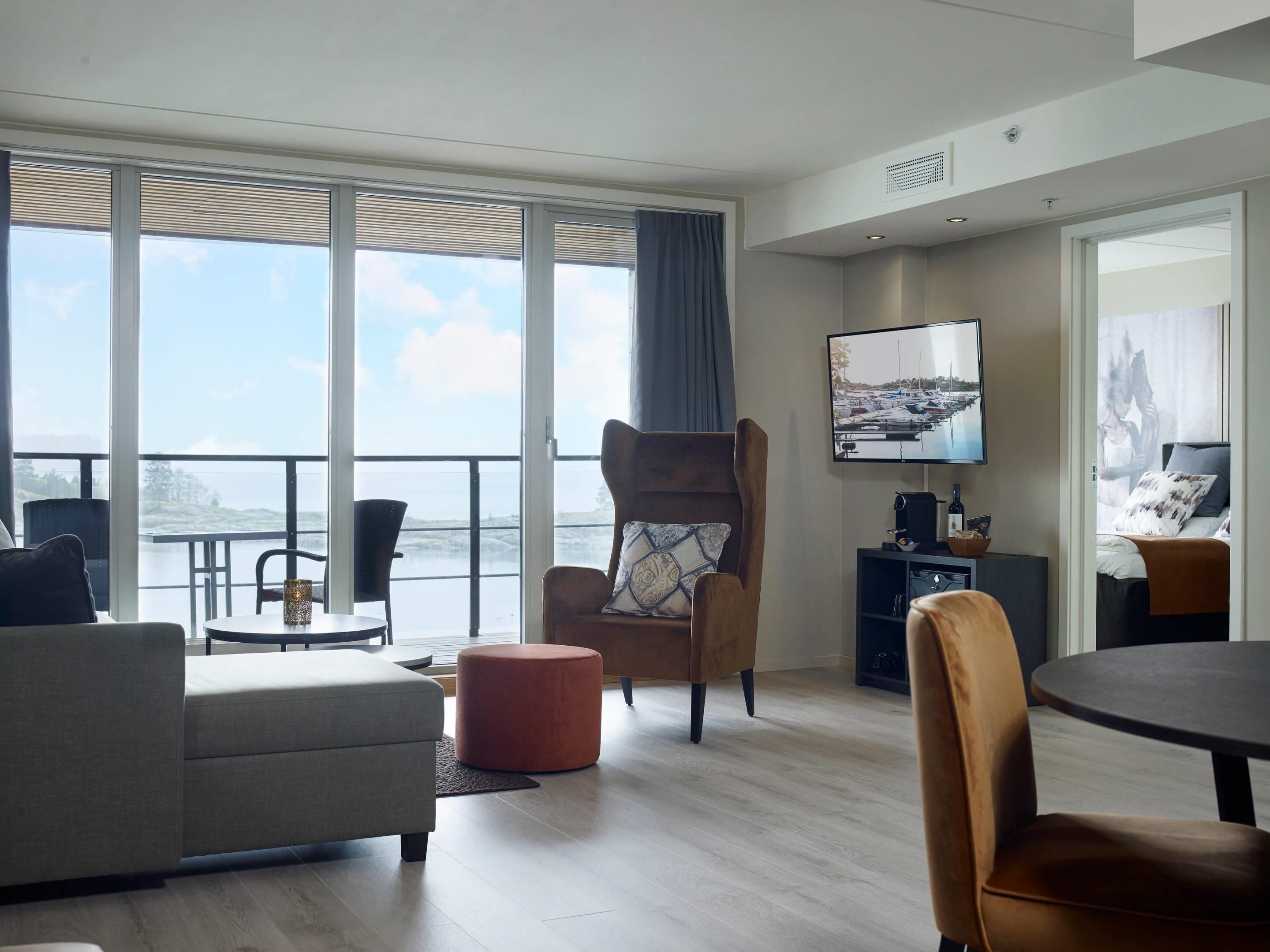 Minibar, skrivebord og wi-fi (inkludert)