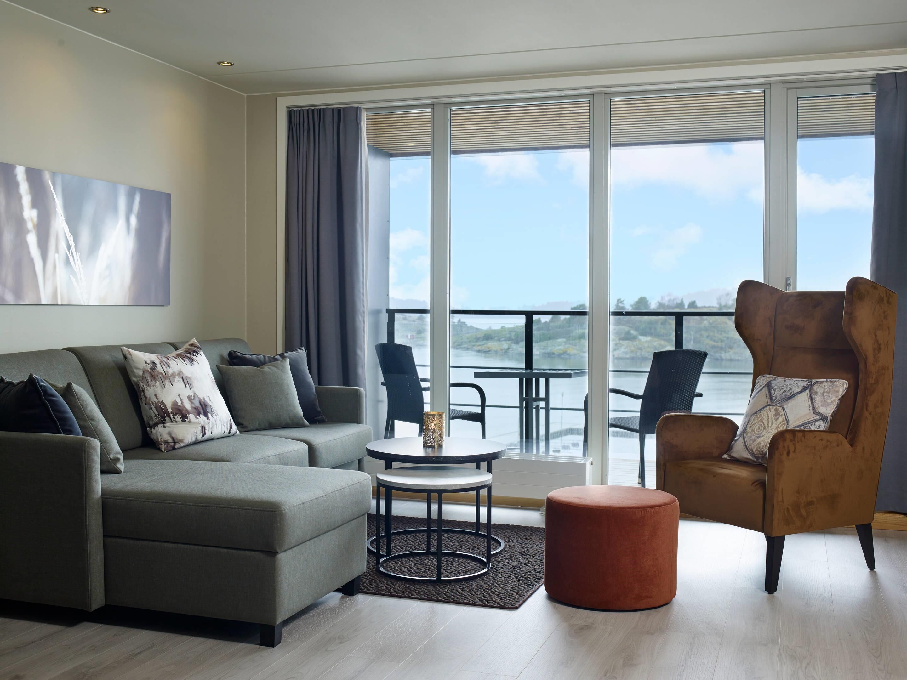 Minibar, skrivebord og wi-fi (inkludert)