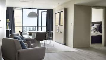 Superior Suite, 1 Double Bed, Ocean View (Conference suite with double bed) | Minibar, desk, free WiFi