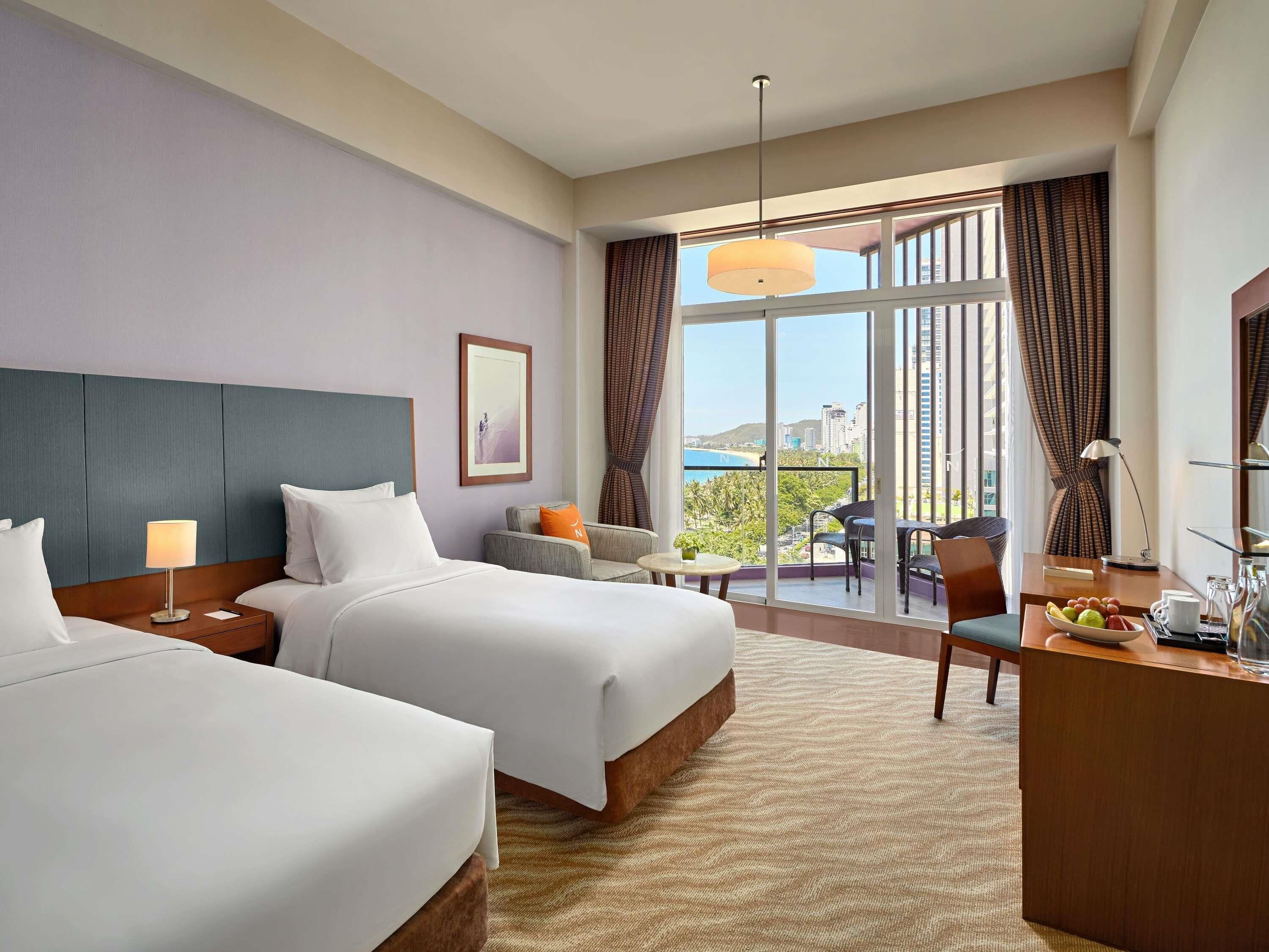 Standard Room, 2 Single Beds | 1 bedroom, minibar, in-room safe, individually decorated
