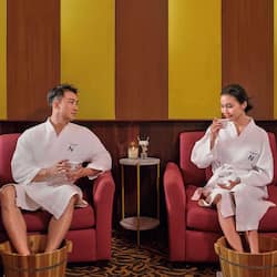 Couples treatment room(s), body treatments, hot stone massages