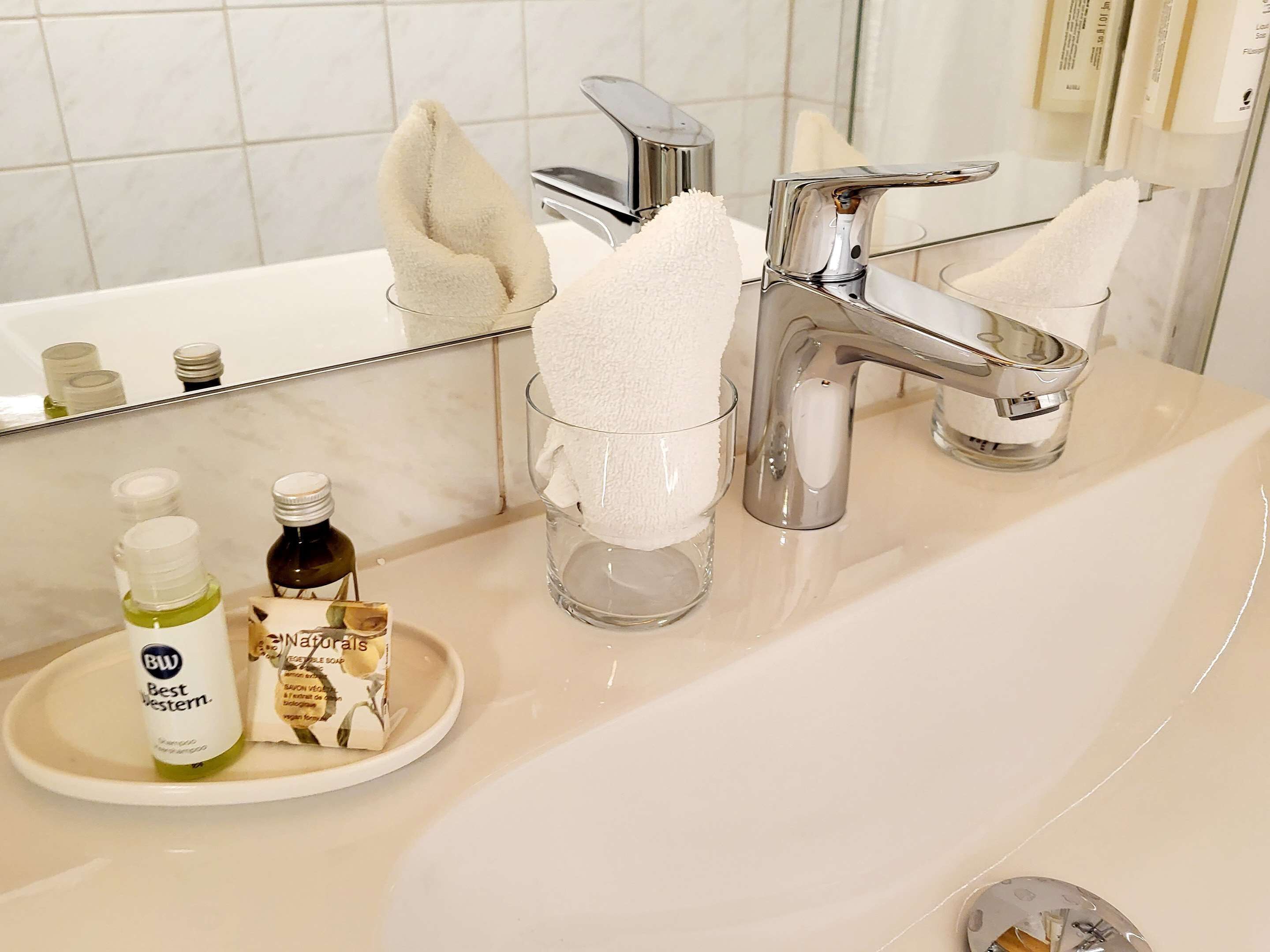 standard studio, 1 double bed, kitchenette | 1 bedroom, desk, rollaway beds, free wifi