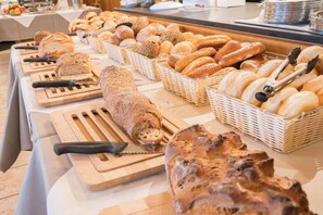Desayuno buffet incluido todos los días