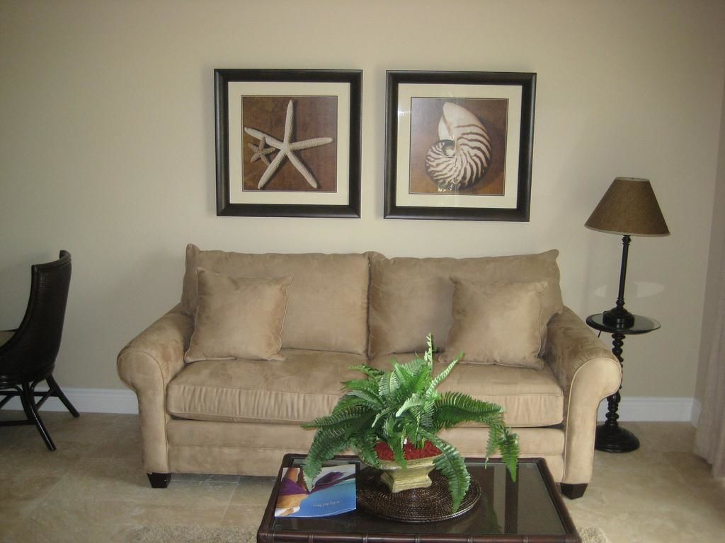 luxury suite, 2 bedrooms | living area | flat-screen tv