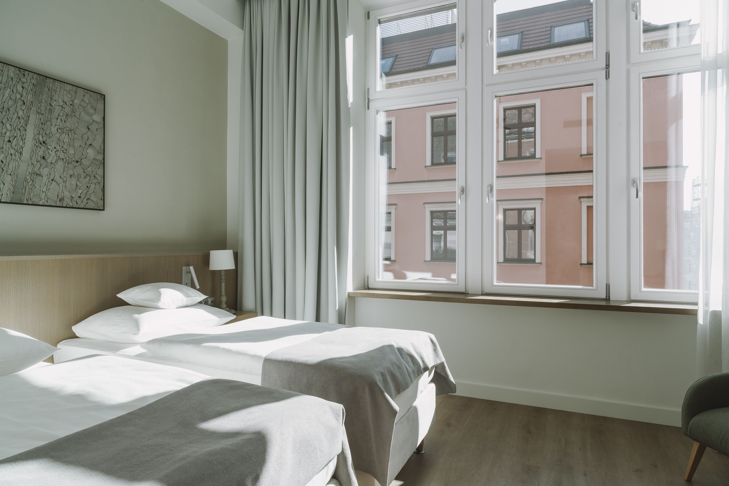 Hypo-allergenic bedding, minibar, in-room safe, desk