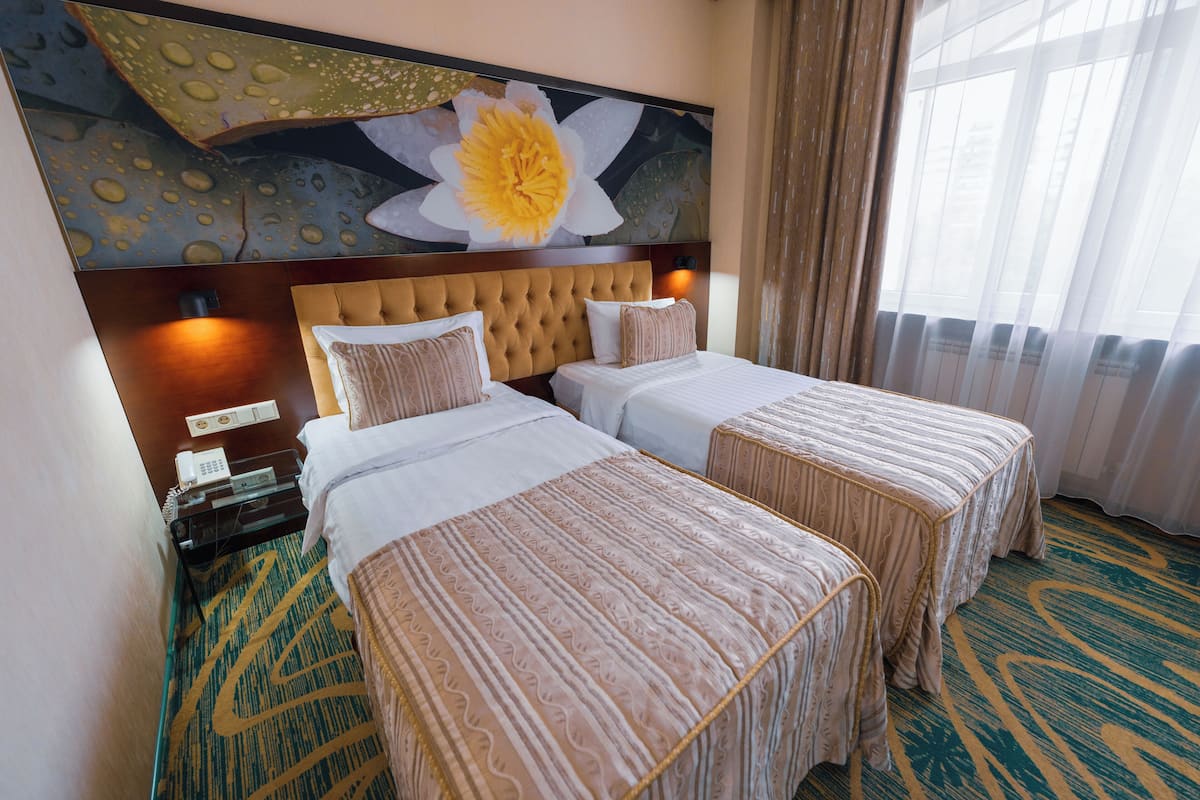 Standard Twin Room | Premium bedding, minibar, in-room safe, desk