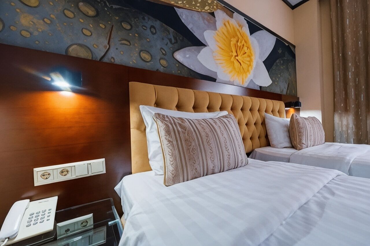 Premium bedding, minibar, in-room safe, desk