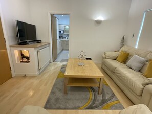 Apartment, Private Bathroom (One Bedroom  (Mulsanne)) | Lounge