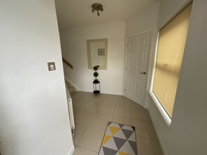 Apartment, Private Bathroom (One Bedroom  (Mulsanne)) | Lobby