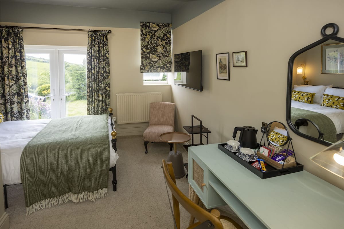Standard Single Room | Hypo-allergenic bedding, individually decorated, individually furnished