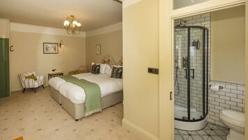 Deluxe Double or Twin Room | Hypo-allergenic bedding, individually decorated, individually furnished