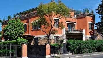 Facciata della struttura