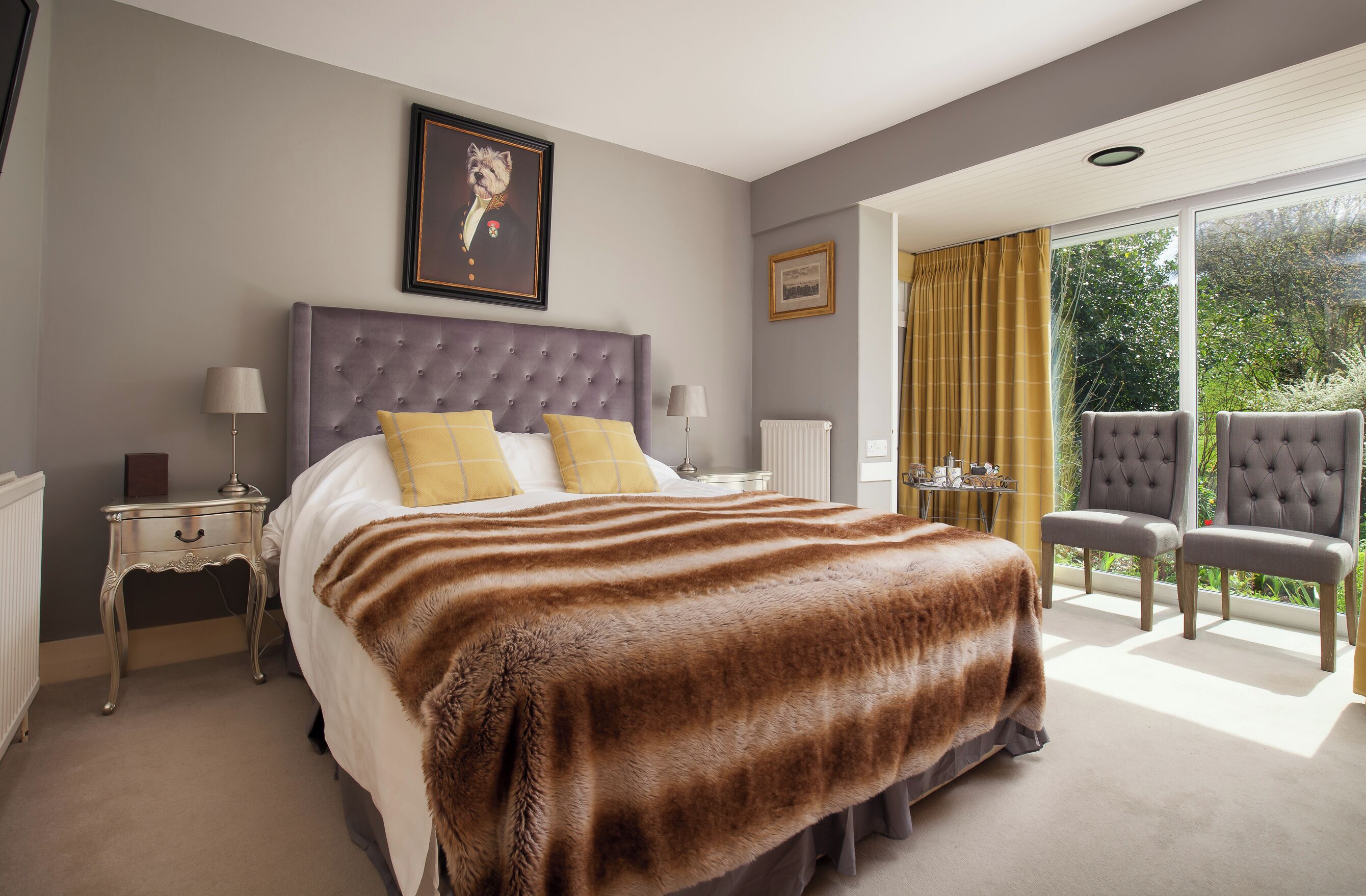 Standard King Room | Free WiFi, bed sheets