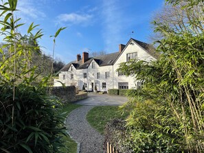 Bagian depan properti