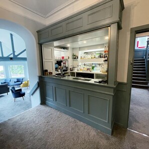 Bar (on property) - Kings Knoll Hotel (Oban)