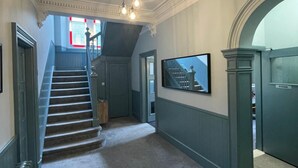 Unclassified image, 3 of 54, button - Kings Knoll Hotel (Oban)