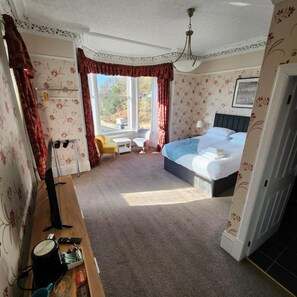 Free WiFi, bed sheets - Kings Knoll Hotel (Oban)