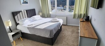 Kings Knoll Hotel