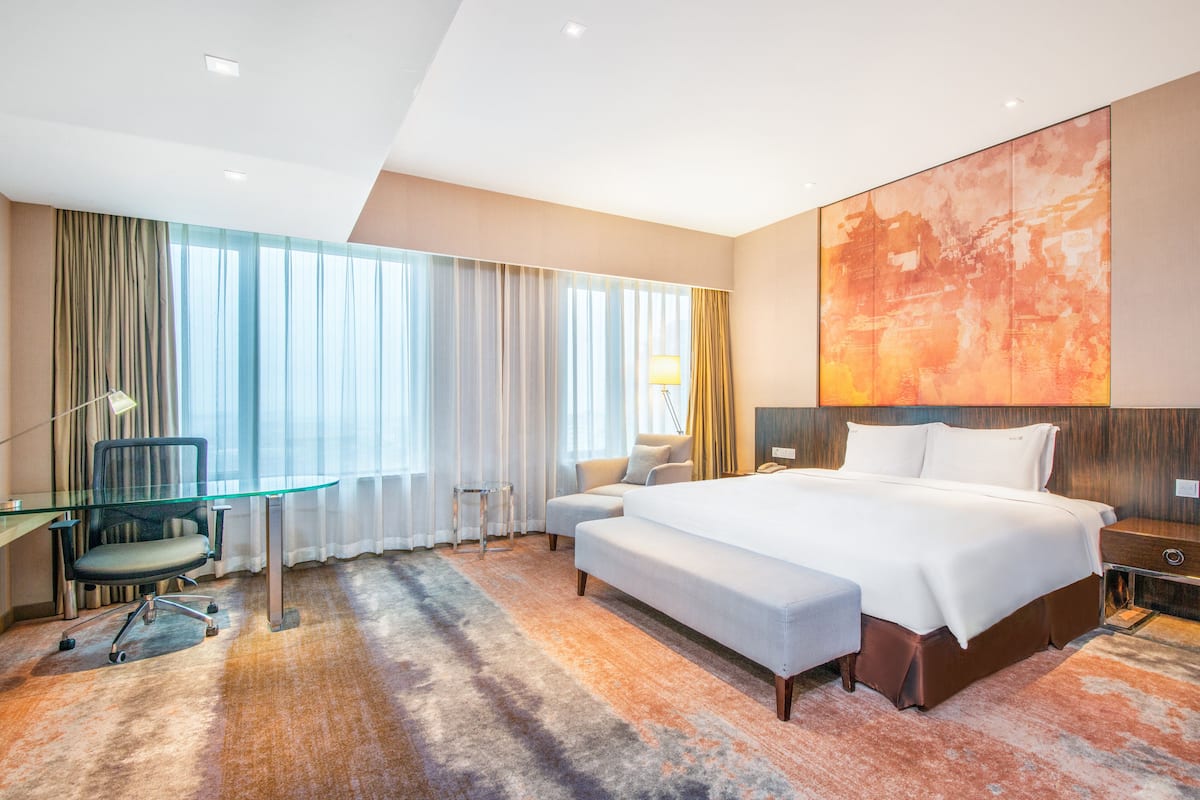 1 bedroom, minibar, in-room safe, desk