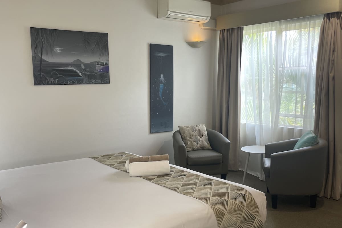 Luxury King Room