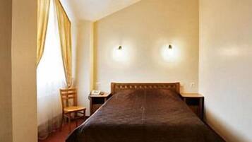 Pengeskab på værelset, skrivebord, gratis Wi-Fi