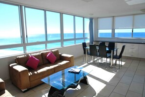 Superior 1 Bedroom Oceanfront or Balcony, Ocean View (Wifi 500mbs/day & 1 Car Park) | View from room