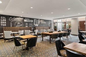 Lounge - Cambria Hotel Columbus - Polaris (Columbus)