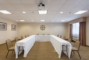 Meeting facility - Holiday Inn Express Hotel & Suites BYRAM by IHG (Byram)